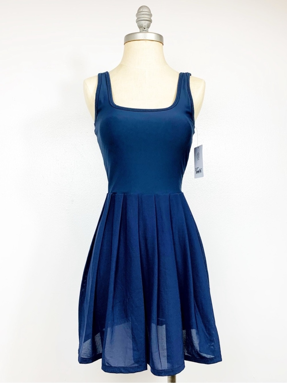 Sage Collective pro shop Women’s Navy Blue Scoop Neck Tennis 🎾 skort dress L